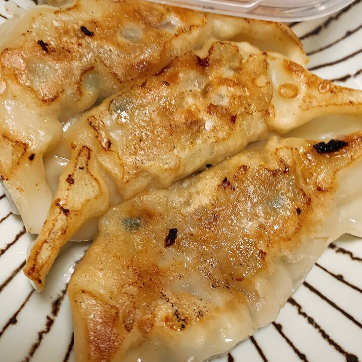 餃子に合う！ガツンとラー油＆ニンニクのタレ